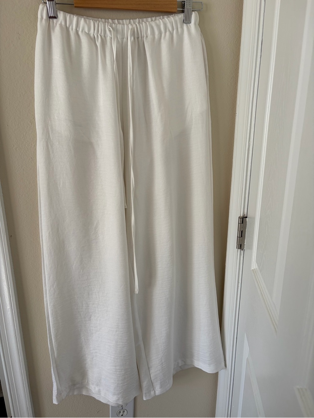 Flowy White Wide-Leg Drawstring Pants